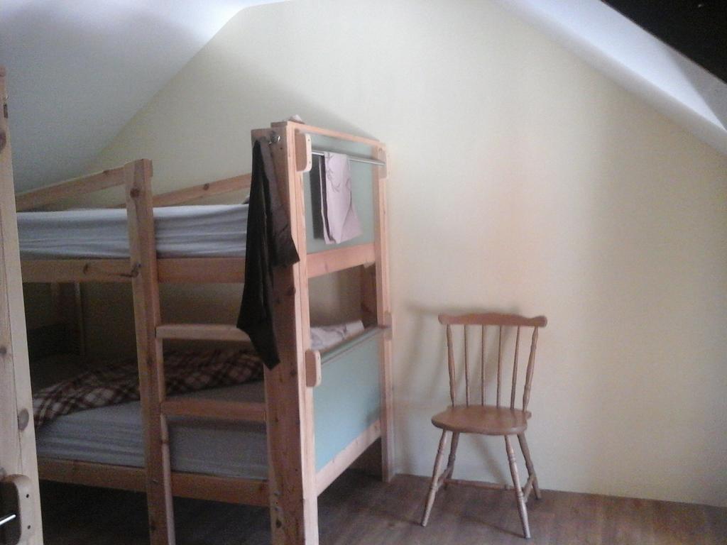 Blindwell Bunkhouse Hostel Twitchen Room photo